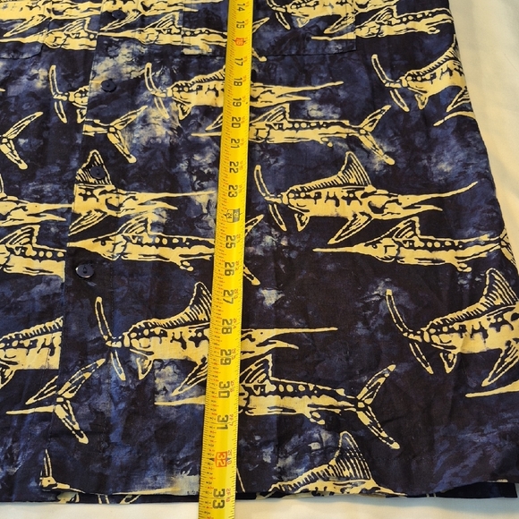 Vibrant Rum Reggae Short Sleeve Button Down Men's Casual Dress Shirt - Picture 3 of 12